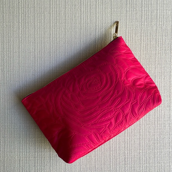 Lancome large hot pink makeup pouch with gold zipper - Picture 1 of 14